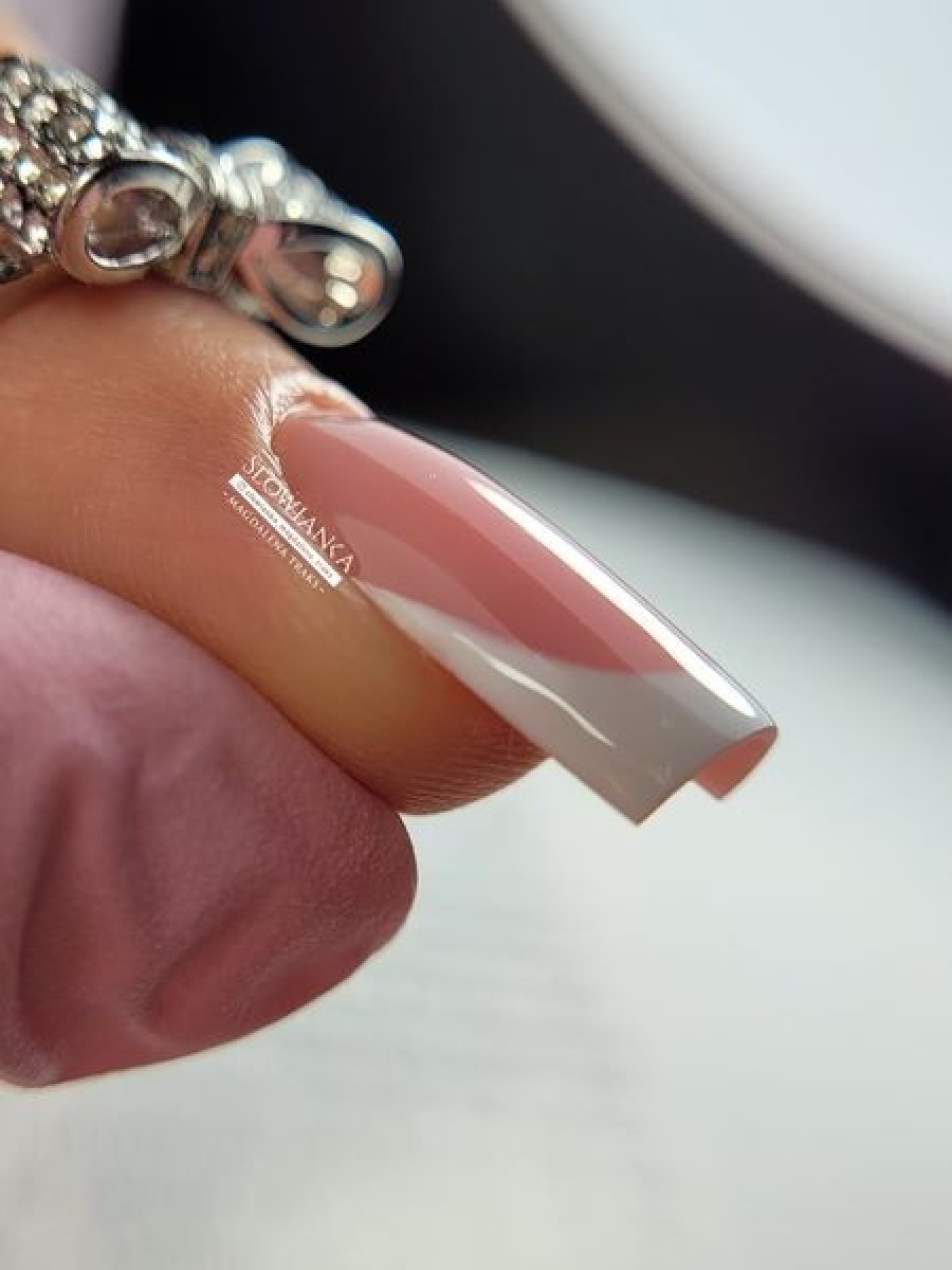 20250530_174324_f1f78f1b_1211_104303