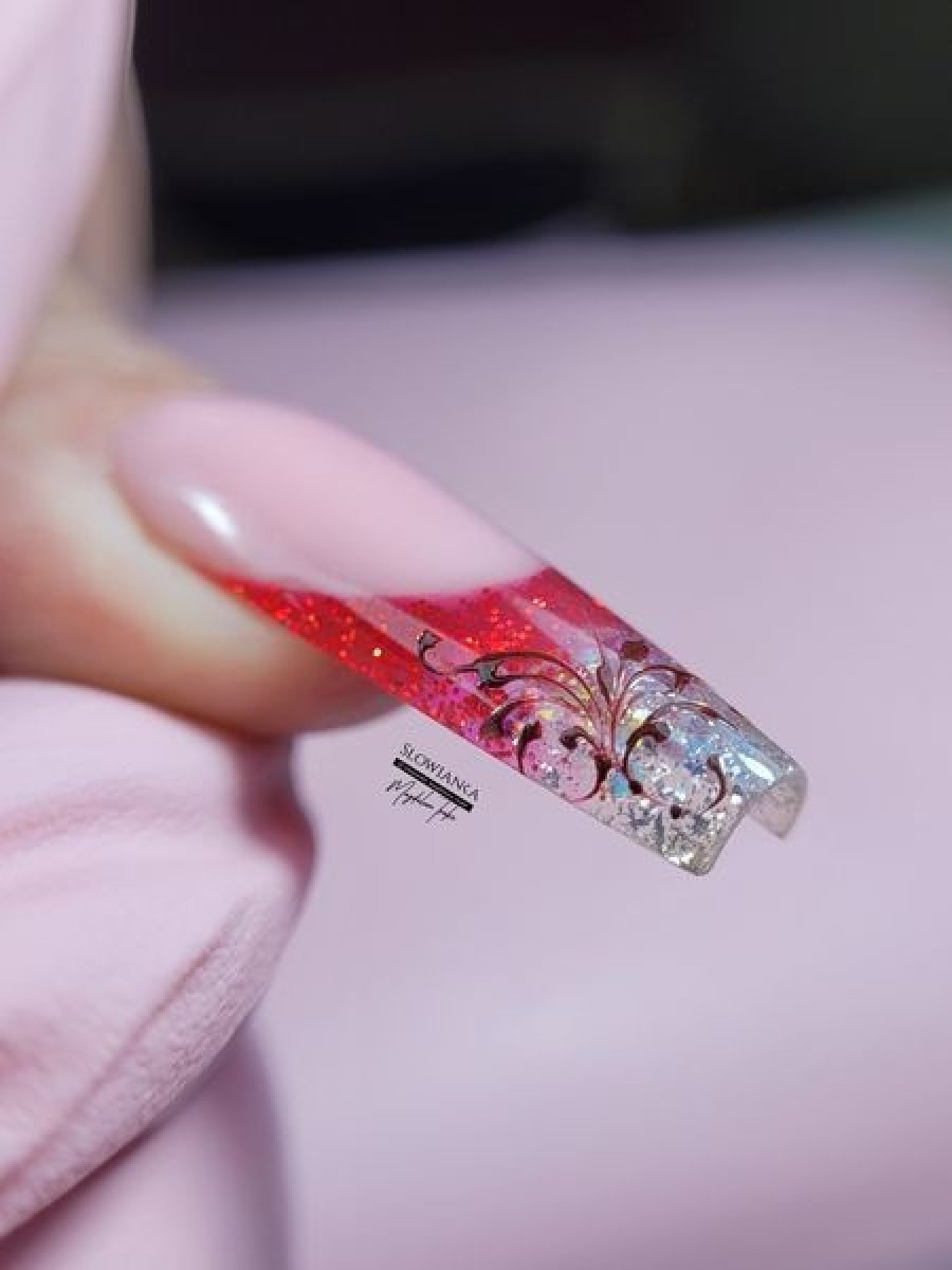 20250103_193606_4ca18a36_1212_101915